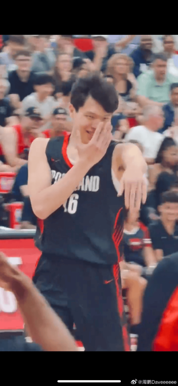 创元网配资 杨瀚森：第一个三分庆祝动作是卡尔顿跟我打赌，赌一百美金