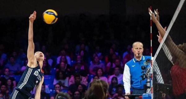 双融优配 国家队新支柱！数据不输艾格努，女排队长已跻身世界顶级行列